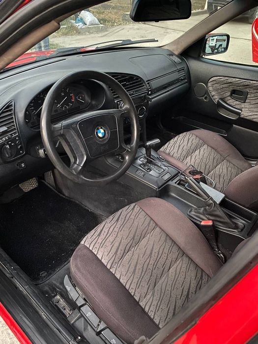 Машина BMW Сотилади