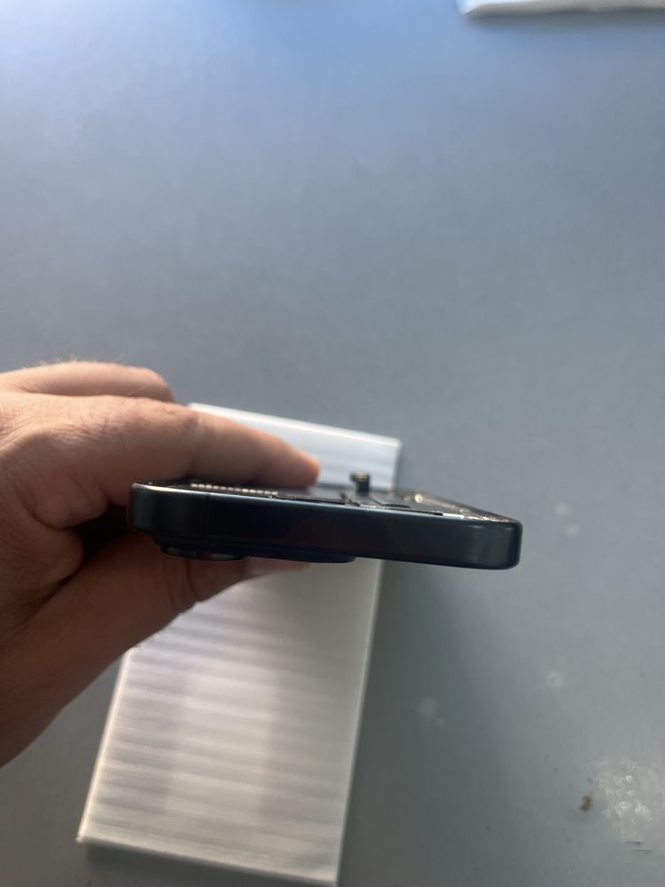 iPhone 15 pro капак с  корпус