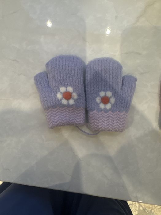 Варежки новые на 1-1,5 годика