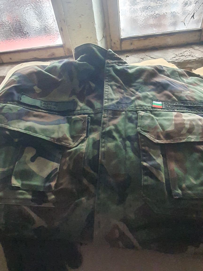 Камуфлажни дрехи