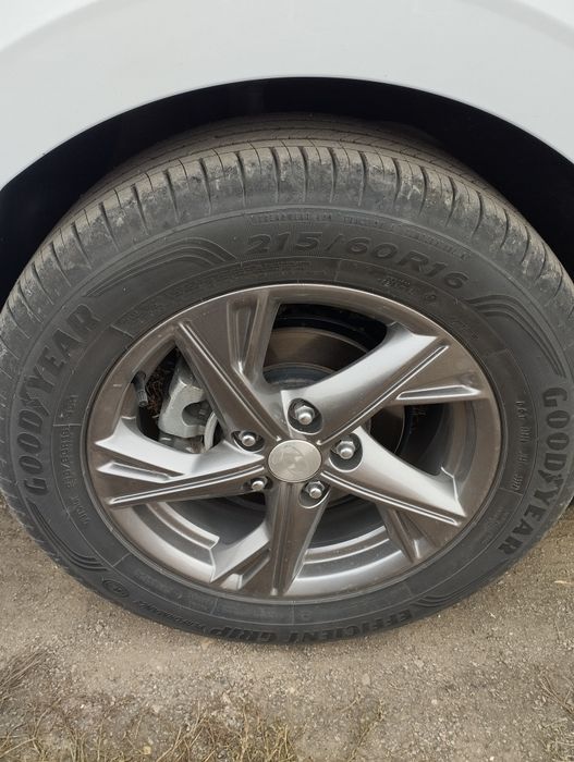 Диски с шинами 215/60/16