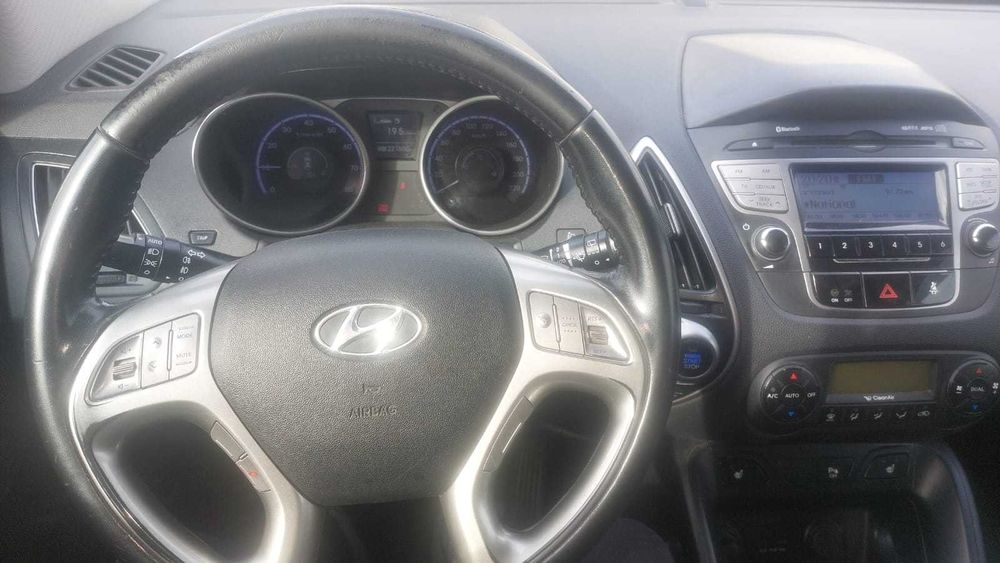 Vând Hyundai IX35