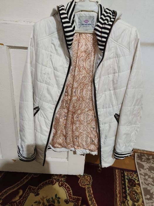 Срочно продам женскую куртку