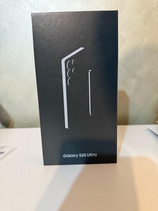 *Чисто нов* Samsung S25 Ultra 256 Titanium Black