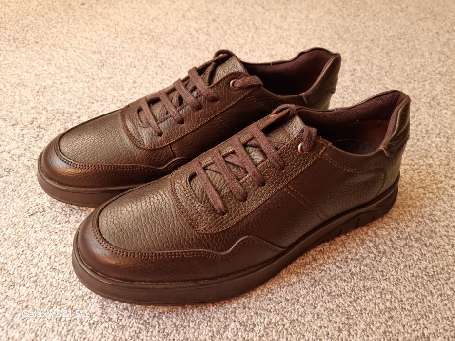 YANGI oyoq kiyimlar FLO dan olingan