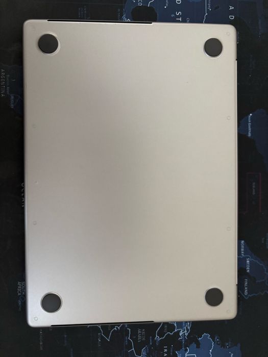 Macbook Pro M2 Pro chip 16/512