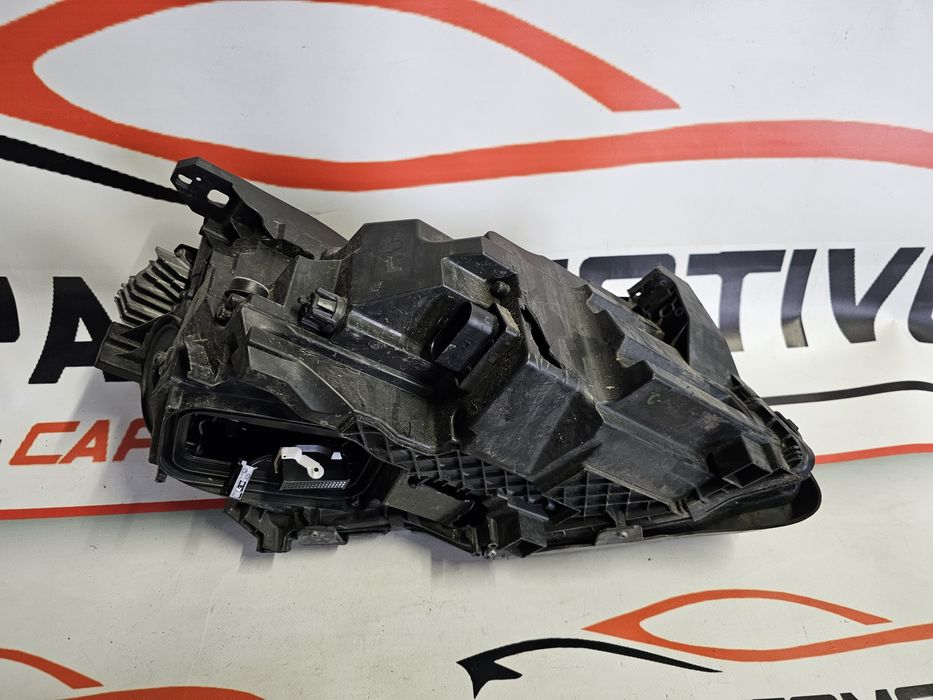 Far stanga led Mercedes GLA Facelift dupa 2016