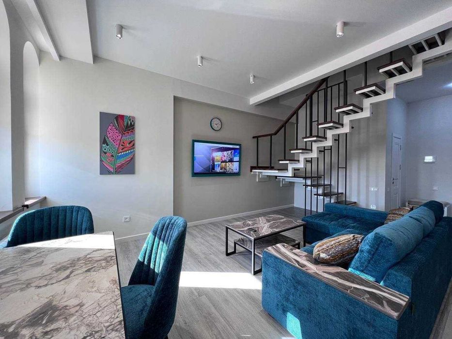 Уютная просторная квартира дуплекс на продажу в районе Алайского