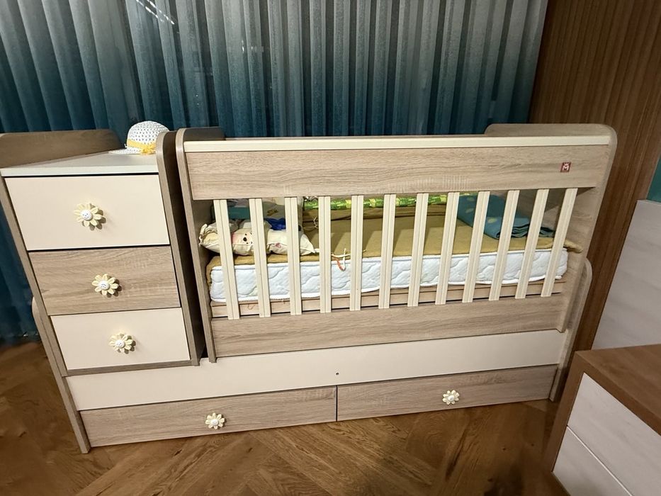 Детско креватче  +  матрак .