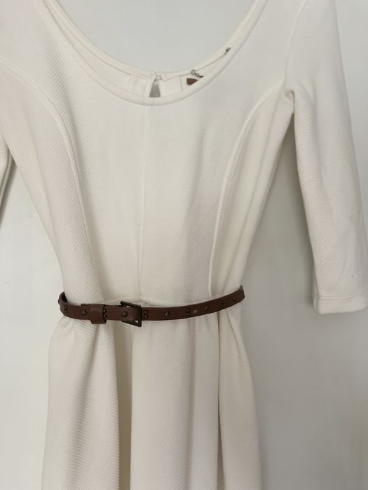 Rochie de vara alba cu mâneci