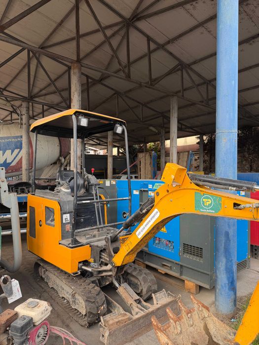 Miniexcavator JCB 16C-1 T3