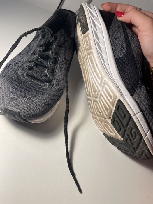 Adidasi de alergare Puma