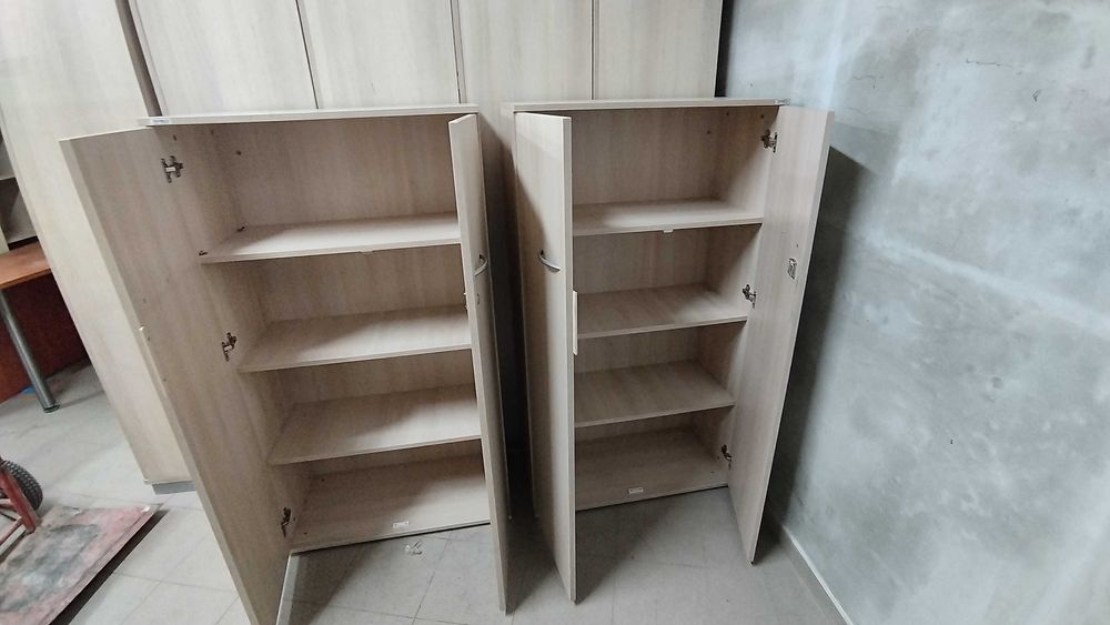 Офис шкаф - двукрил гардероб с рафтове 80/142/40 - 4 рафта