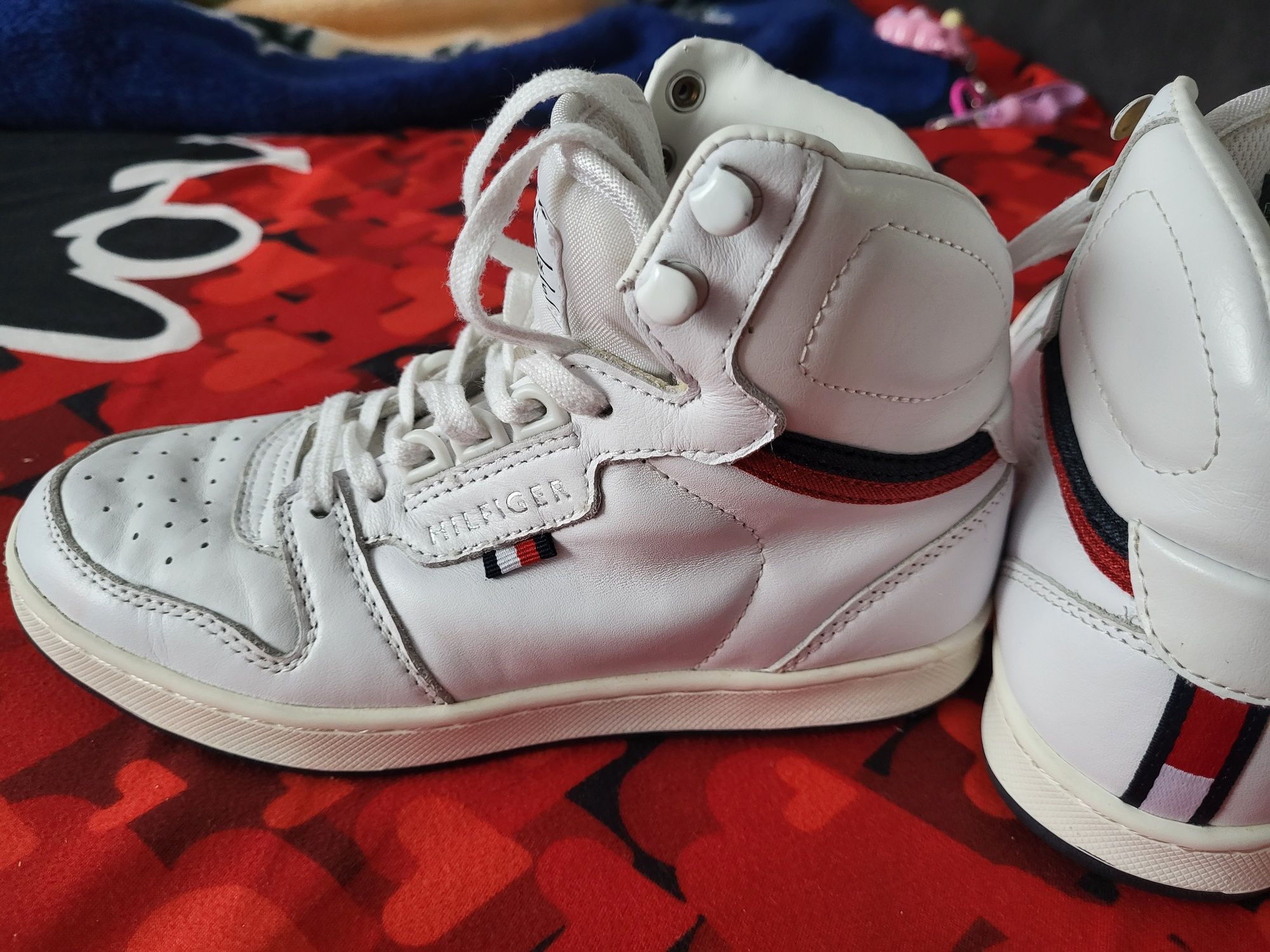 Ghete Tommy Hilfiger nr 34