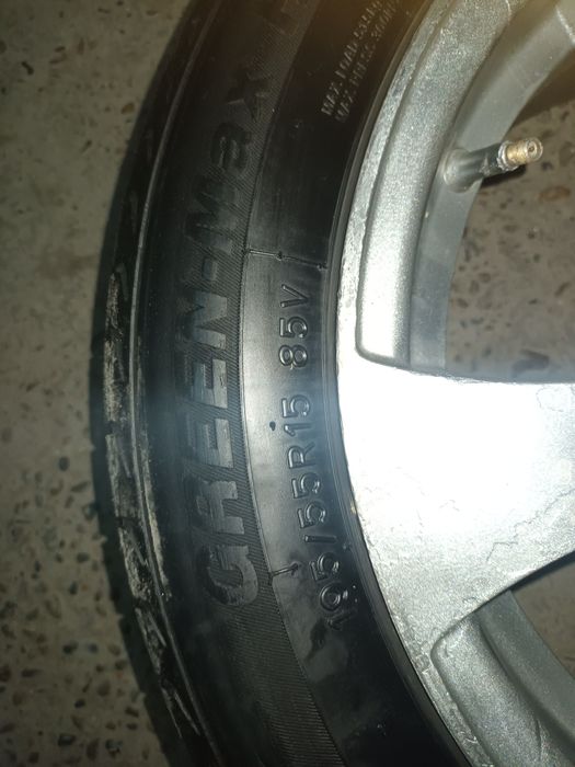 Диска 15 сотилади 200$