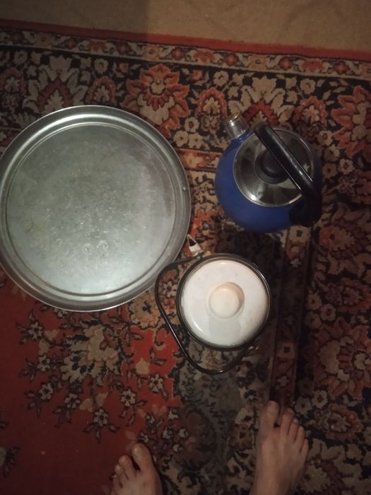 Продам чайники и разнос