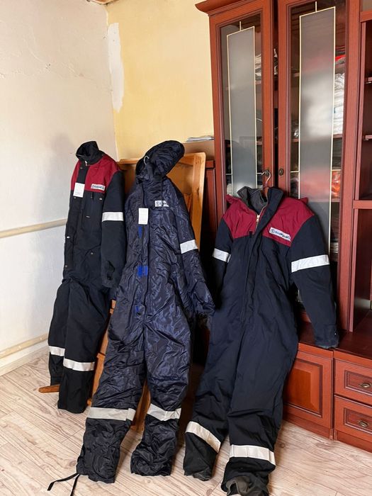 Спецовка сатылады! Зимний комбинезон. Килмеген, таза. 25 000тг