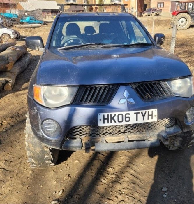 Dezmembrez Mitsubishi l200 motor 2500 136 anul 2008