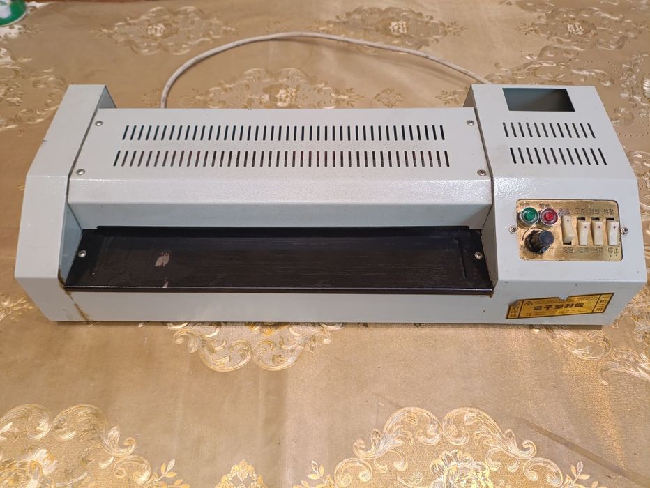 Продается ламинатор.