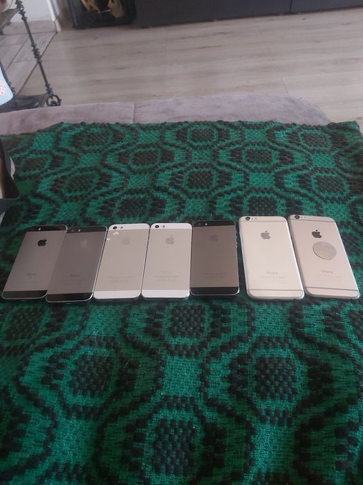 Lot de telefoane pentru piese , iphone 5 , 5s , și 6