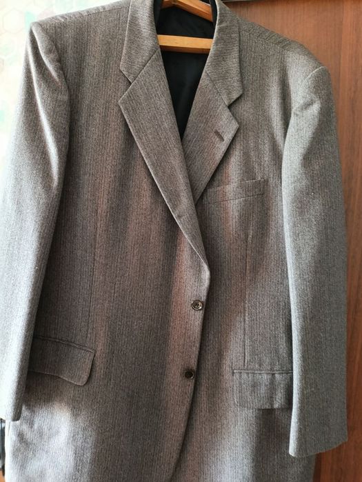 Пиджак Yagihashi 89 года
Япония 89 год

Новый

Носили пару раз

Цена 1