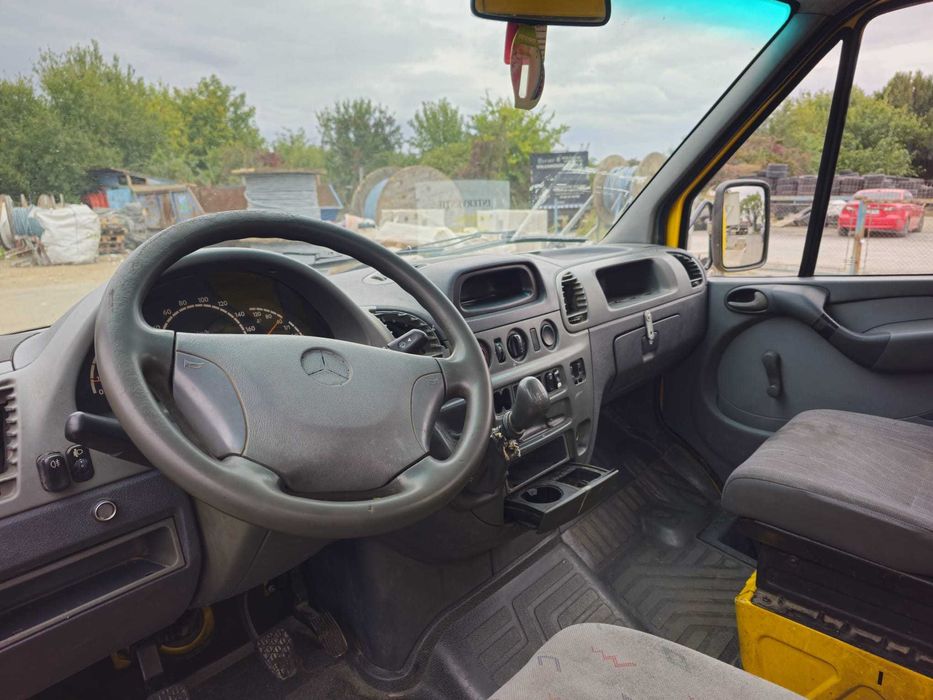 PRB Mercedes Sprinter Multitel 180