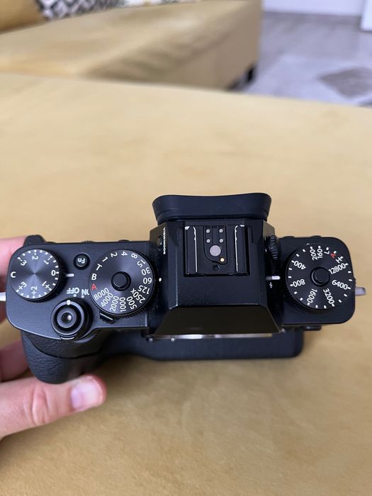 Fujifilm XT3 cu grip