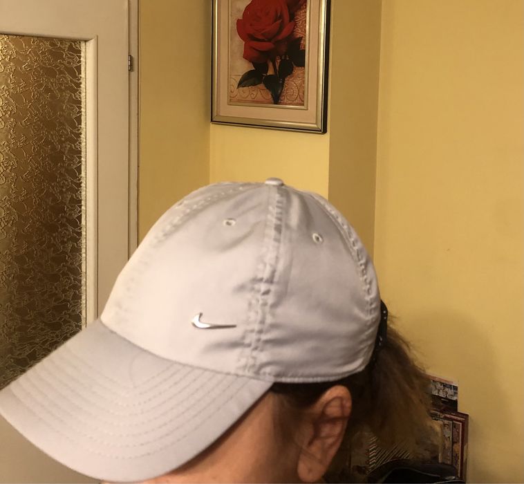 Оригинална шапка с козирка- NIKE