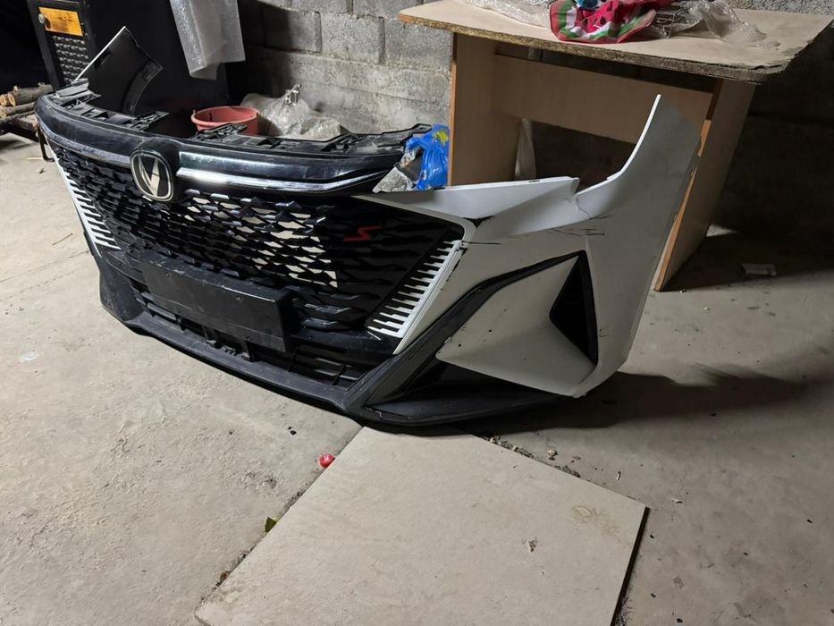 Передний бампер  Changan x5plus