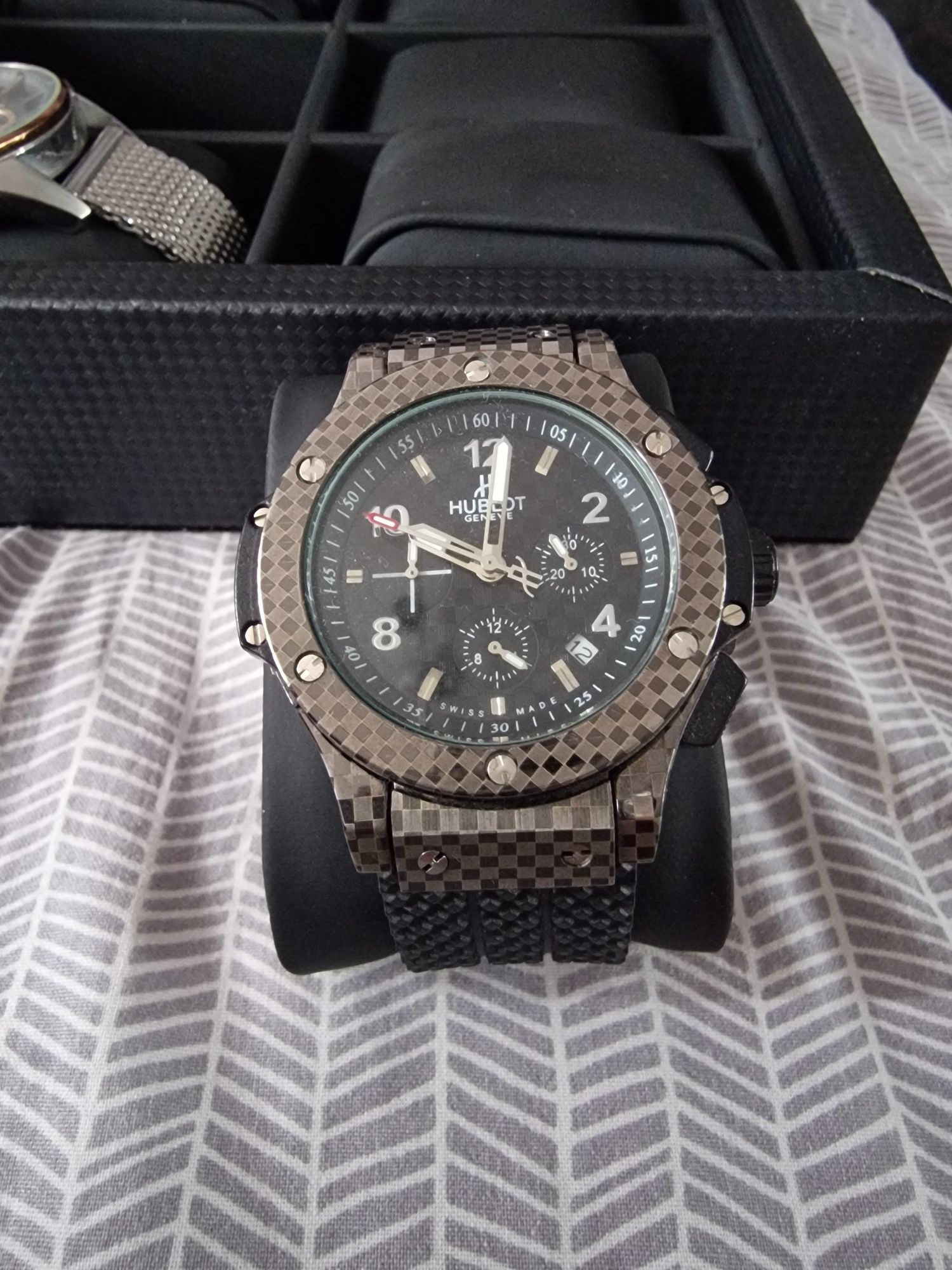 Часовници G Shock EXESS HUBLOT