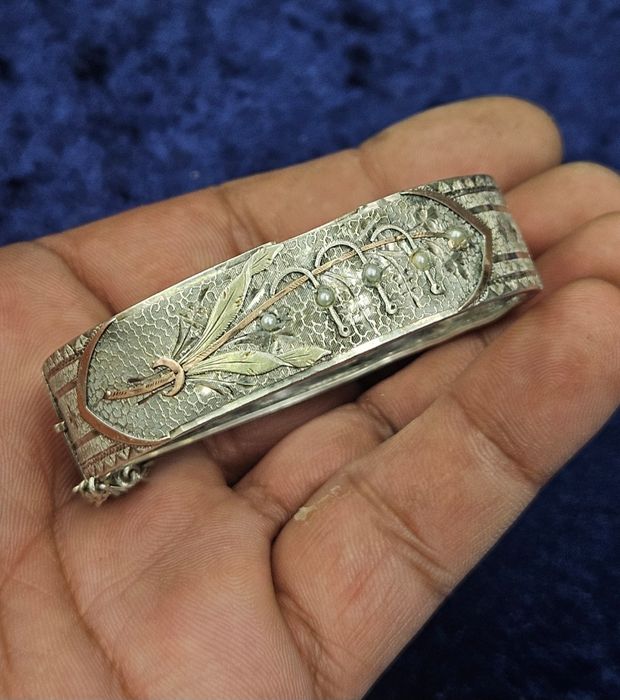 Антична сребърна гривна сребро и злато.