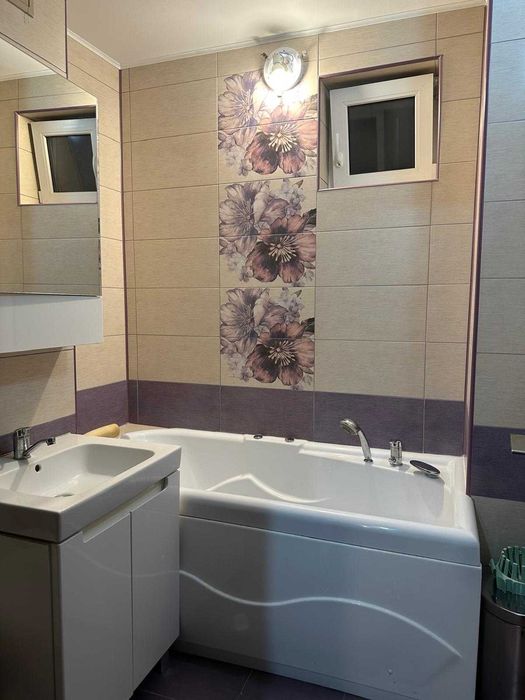 Apartament 3 camere in Mazepa 2