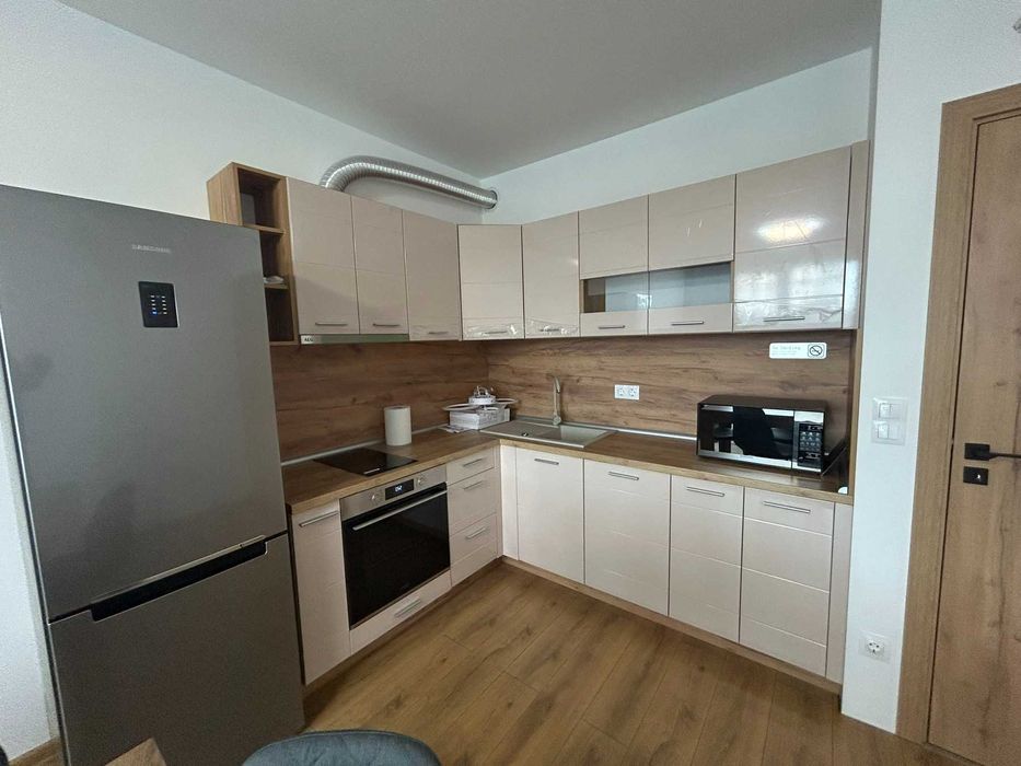 Дава се под наем Двустаен апартамент в София, Дружба 2 - 69 кв.м за 7140 € - Снимка #2