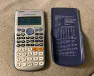 Calculator stiintific standard Casio fx-570ES PLUS cu capac