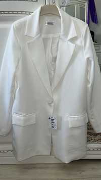 Продам белый пиджак