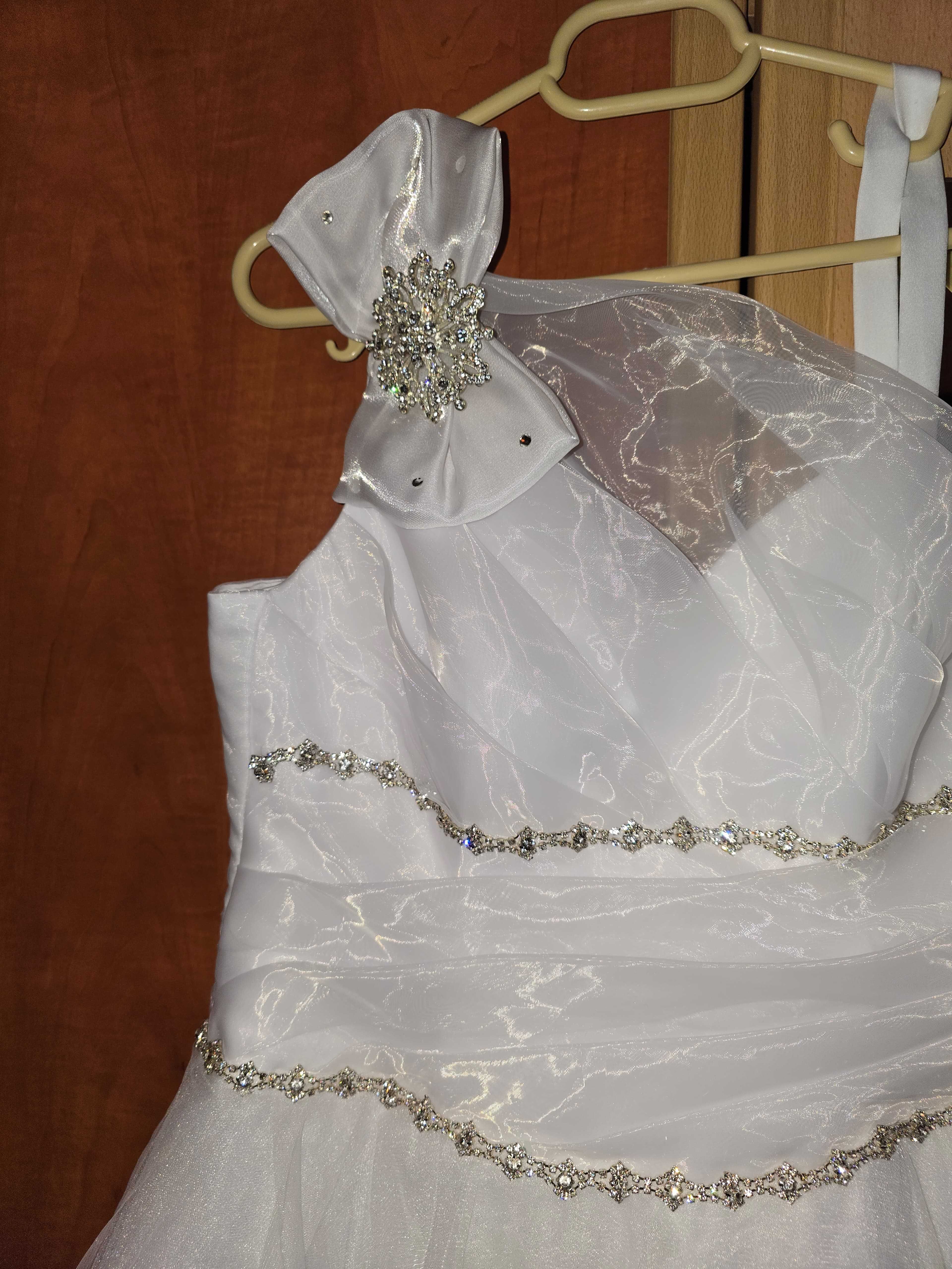 Rochie albă de mireasă Gabriela de Luca + Colier + Cercei, 38M.