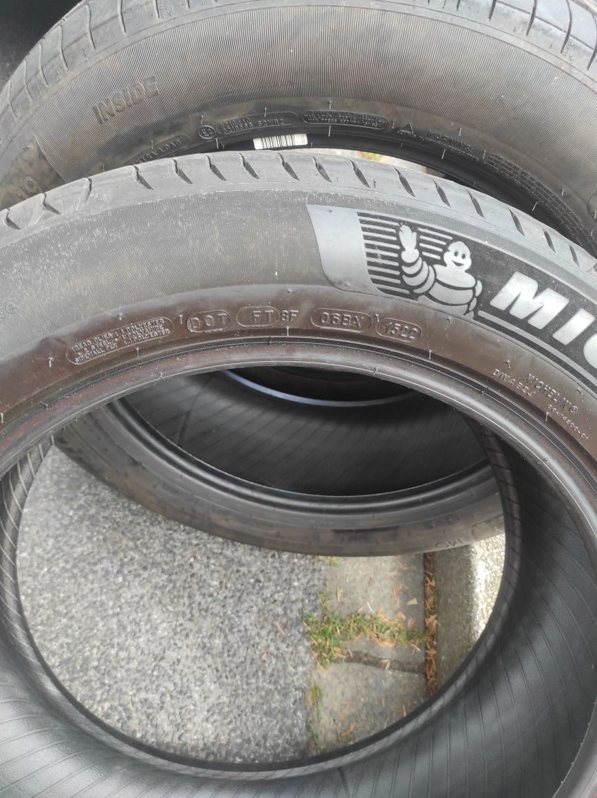 235/55/19 Michelin