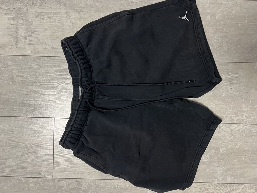 Къси панталонки Nike и Jordan