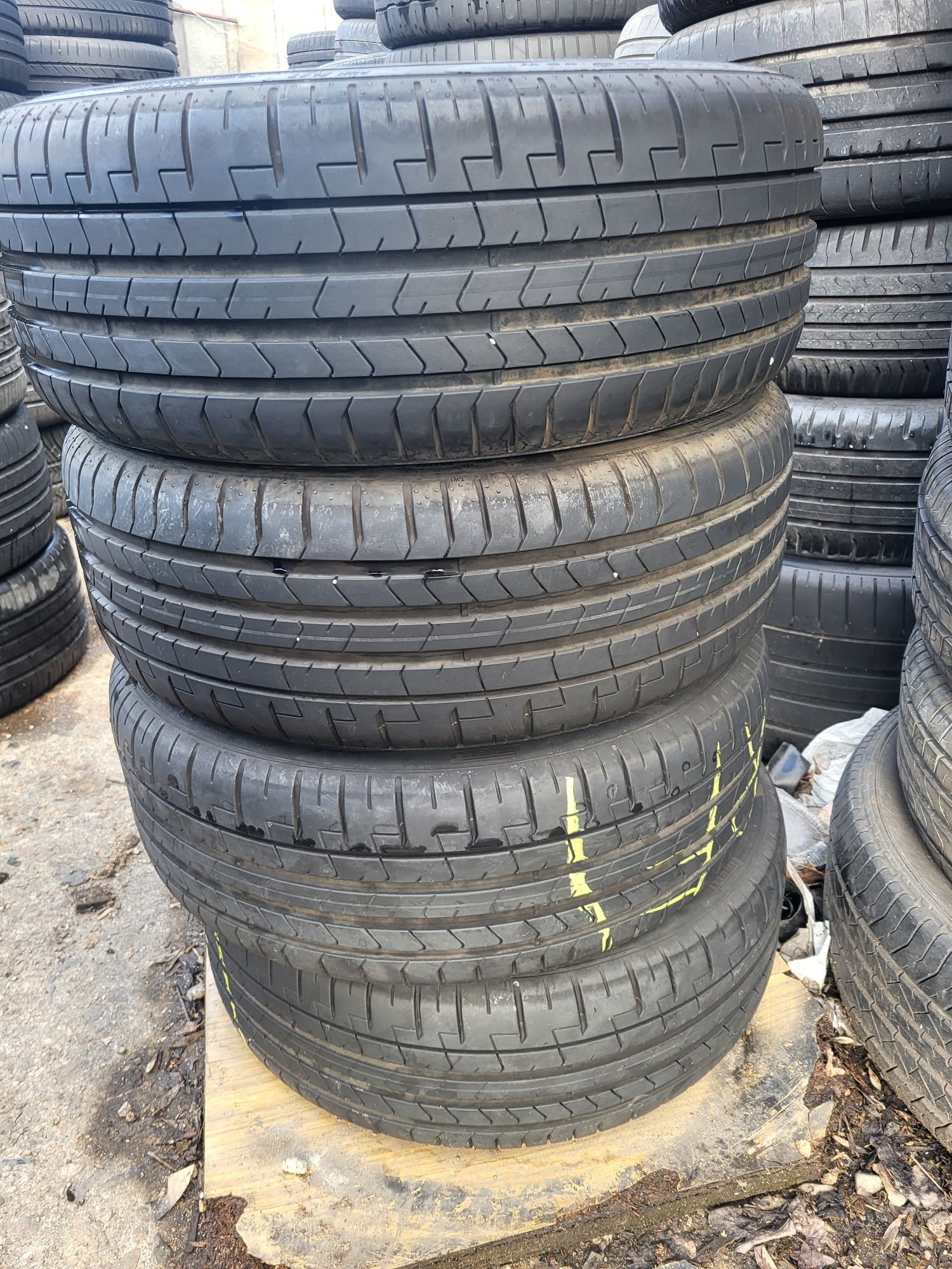 4бр. 205 40 18 Pirelli RunFlat летни.