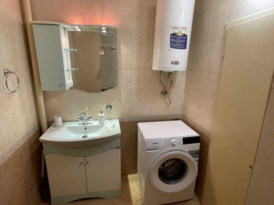 Дава се под наем Двустаен апартамент в София, Гоце Делчев - 68 кв.м за 500 € - Снимка #14