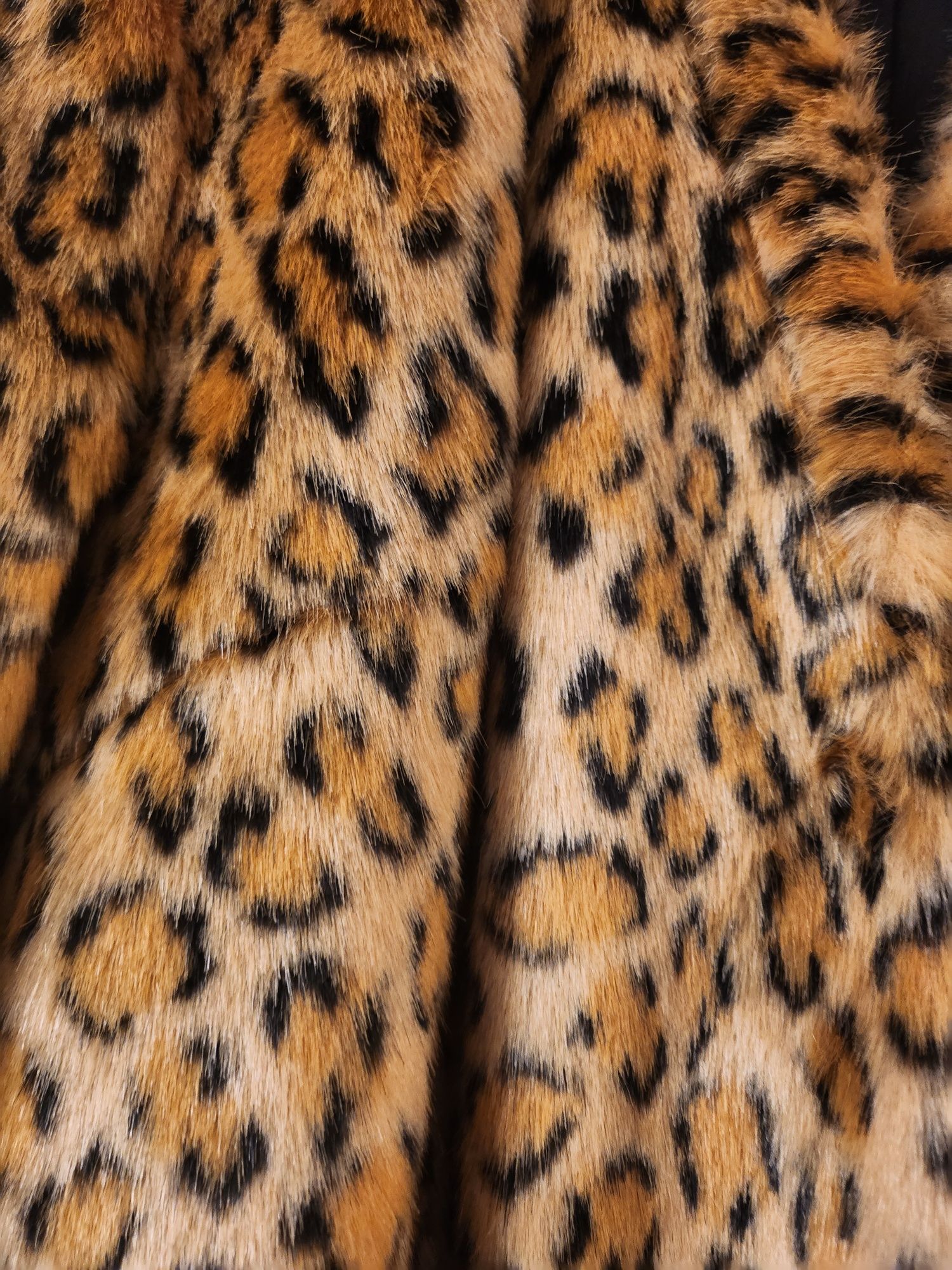 Palton midi de blana artificiala leopard / animal print