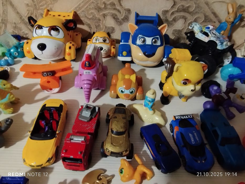 Игрушки все комплектом 2500