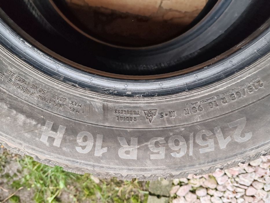 Vând cauciucuri 215/65/16 M+S seturi de câte 2 buc imp Germania