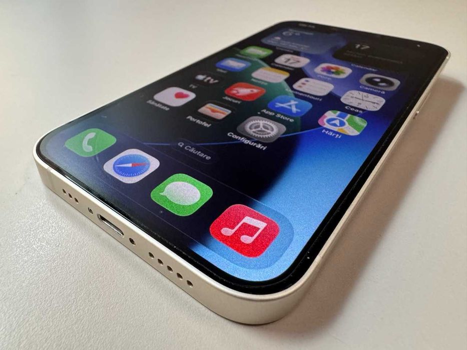  Apple / iPhone 14 128 Gb / Starlight