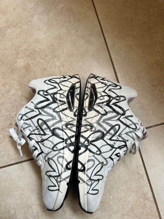 Vând adidași Skechers de damă