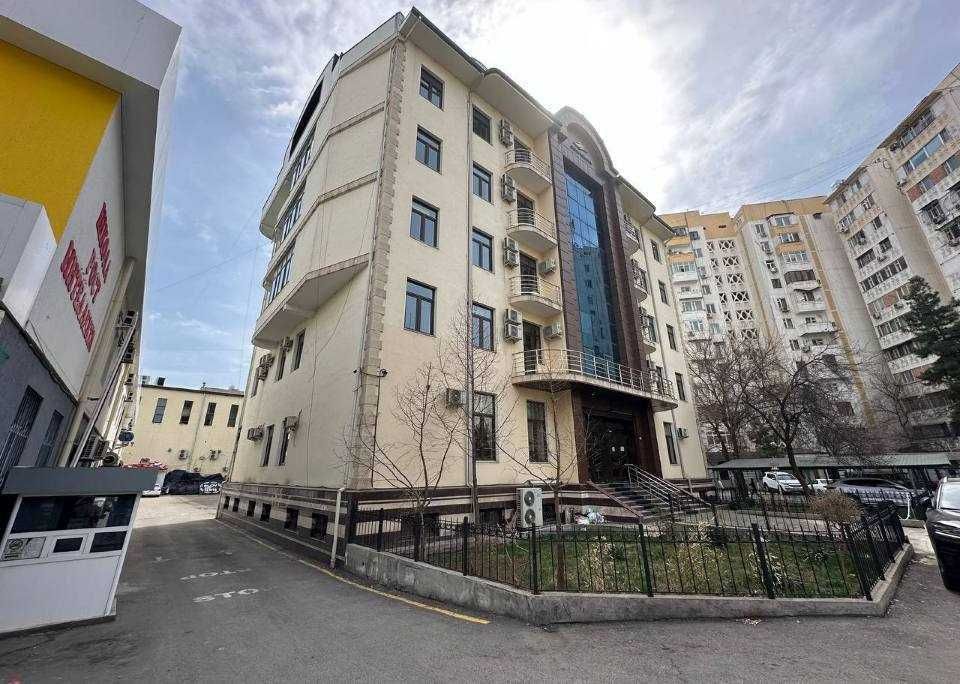 Аренда отдельно стоящего здания    3200 м2  ОФИС БАНК УЧЕБНЫЙ ЦЕНТР