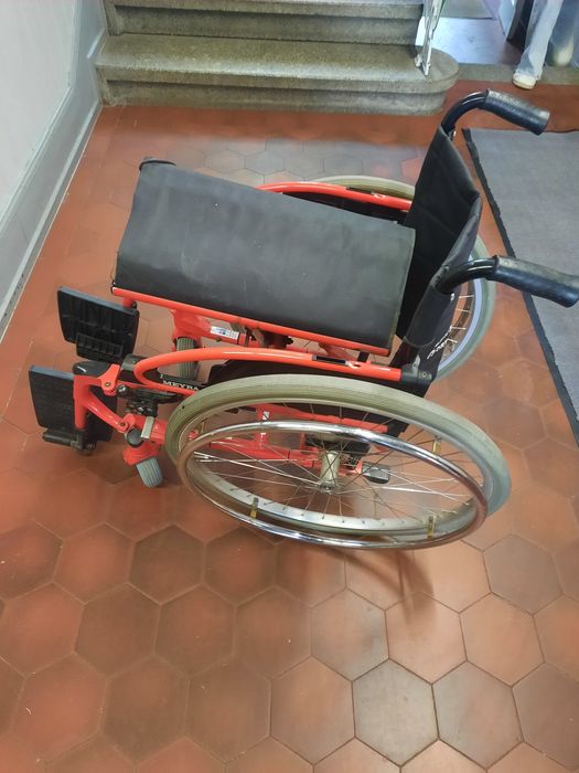 Căruț pentru persoane cu Handicap