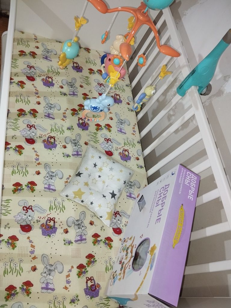 Продам детскую манежку