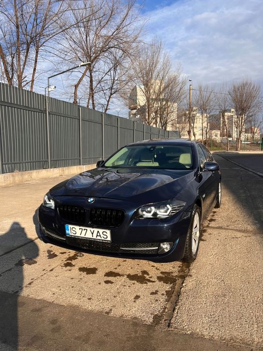 BMW Seria 5 F10 520D automat trapa piele keyless