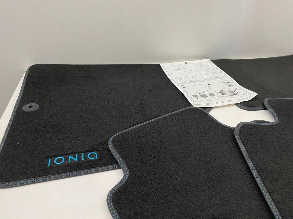 Стелки за Хюндай IONIQ Оригинални Чисто Нови Мокетни Черни
